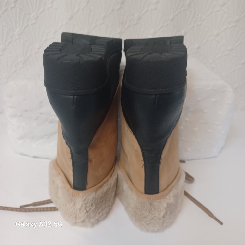 JBU Women Size 10 Tan and Black Winter Boots - Picture 10 of 12